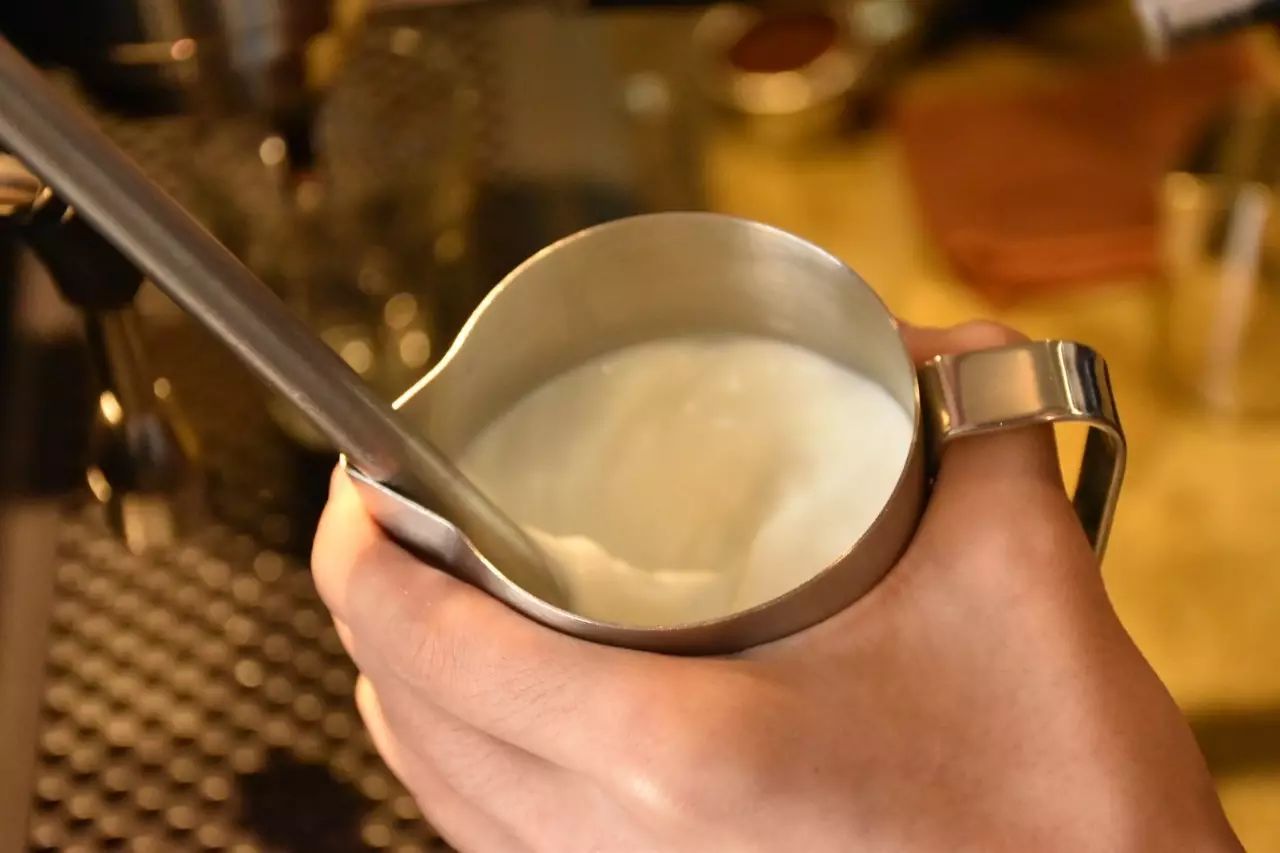 奶泡沒打好，是蒸汽頭的錯(cuò)？
