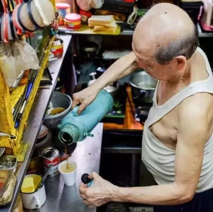 要杯熱啡吖唔該！十七歲就入行煮咖啡，一煮就煮一輩子的瓦煲咖啡人生