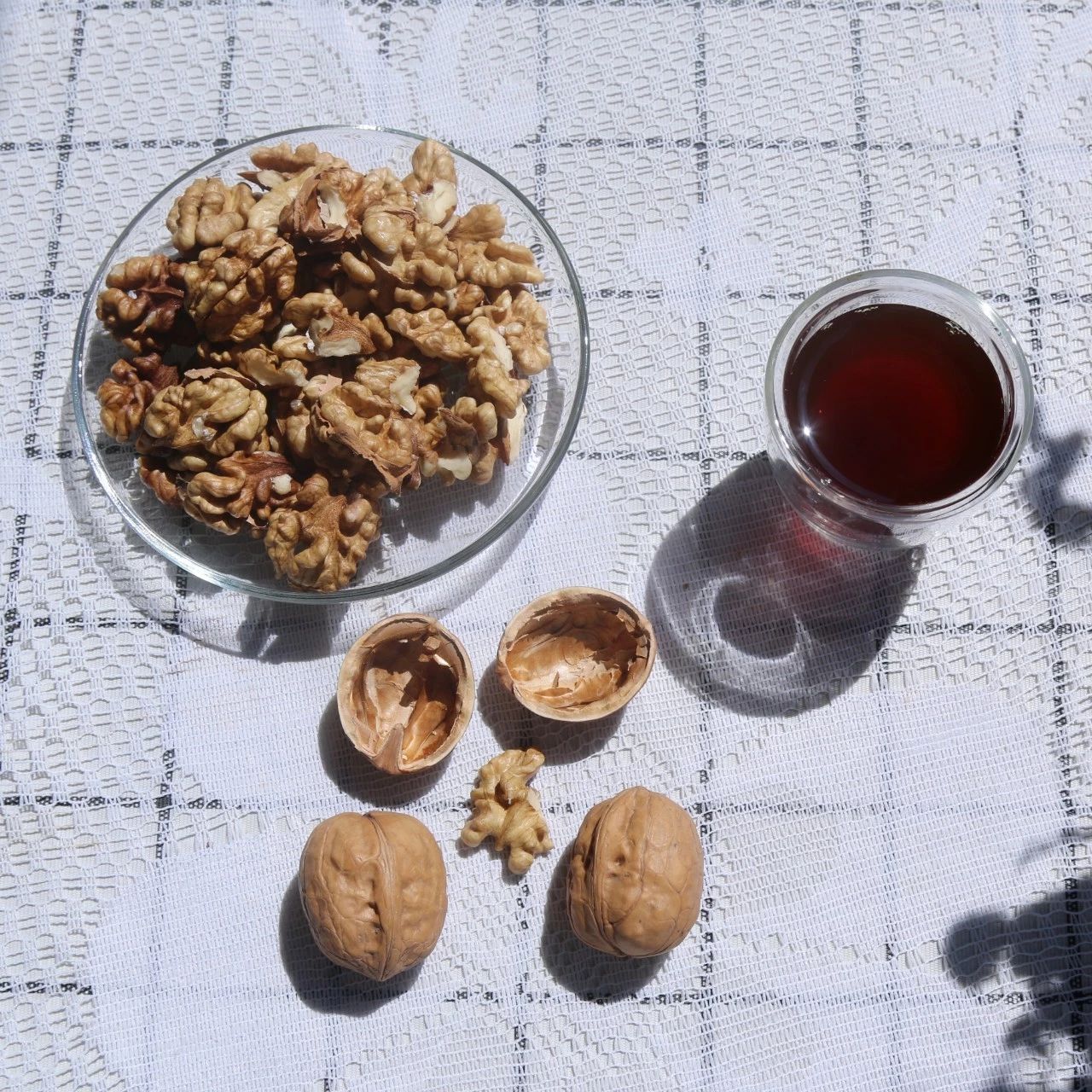 賣(mài)瘋了！陜西紙皮核桃限量特賣(mài)，經(jīng)常用腦，多吃核桃！
