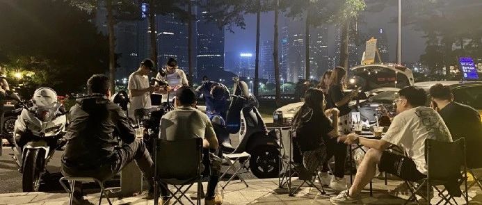 “我很開心，大家因為我的咖啡而成為朋友?！? title=