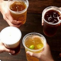 咖啡和新式茶飲誰(shuí)能成為國(guó)內(nèi)飲料市場(chǎng)的“當(dāng)家花旦”？
