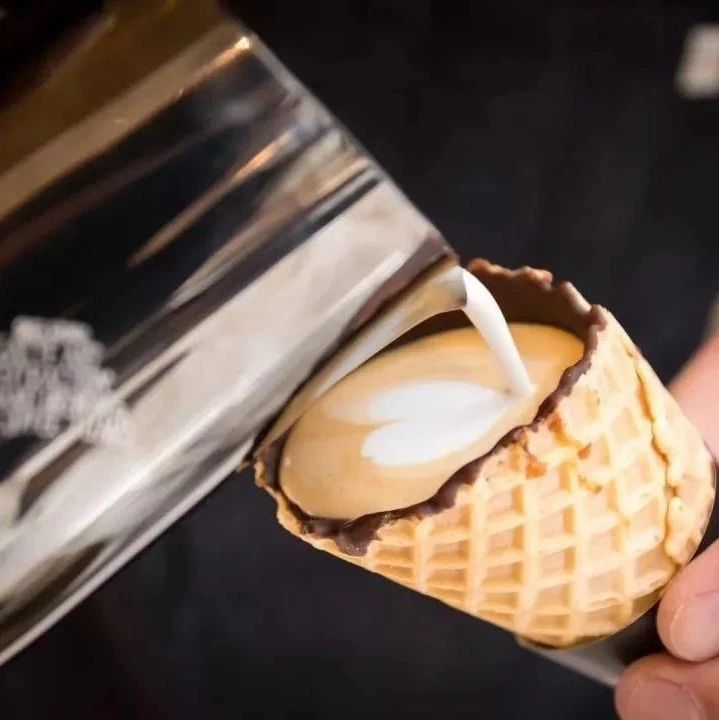 奧地利餐飲推出無人接觸“窗口咖啡館”！