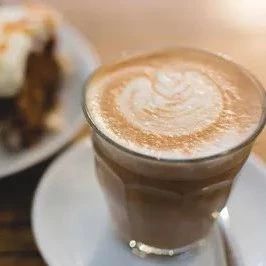 馥芮白？醇藝白？澳瑞白？【Flat White】真有那么多玩法？