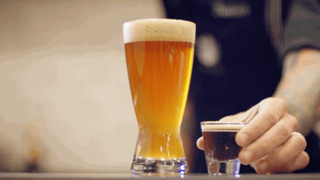 星巴克最具革命性的時尚潮流咖啡飲品，它是咖啡還是啤酒？