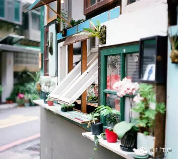 【咖啡館裝修日記】自己動手裝修一個咖啡館，diy改造屬于自己的咖啡館