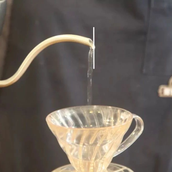 日常沖煮 | 手沖的水流應該怎么控制？如何練習手沖水流？