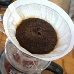 淺烘深烘豆子悶蒸排氣對比 | 咖啡工房