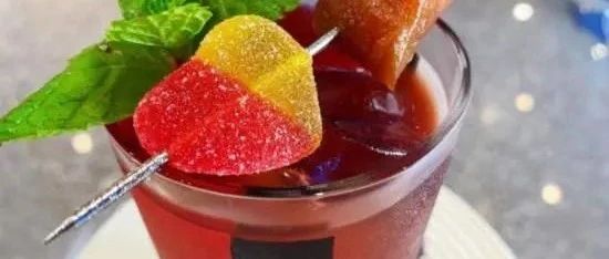 又一老字號跨界，這次是糟鹵咖啡?。? title=