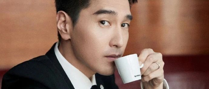 Nespresso濃遇咖啡請了一名實力派演員代言！