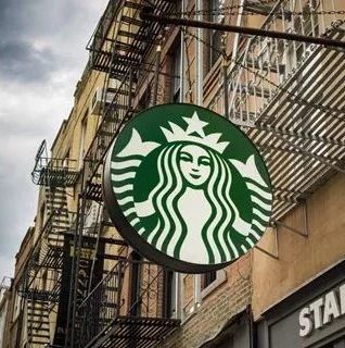 種族歧視事件發(fā)酵 , 星巴克全美 分店將閉店半天培訓(xùn)