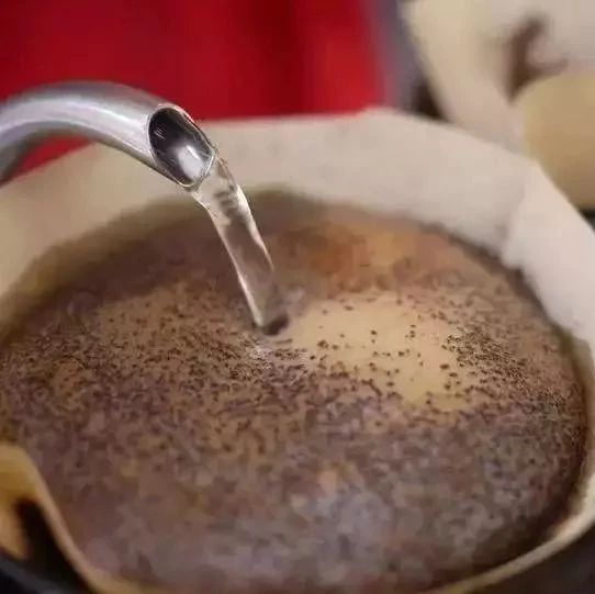 自來(lái)水能用來(lái)沖咖啡嗎？