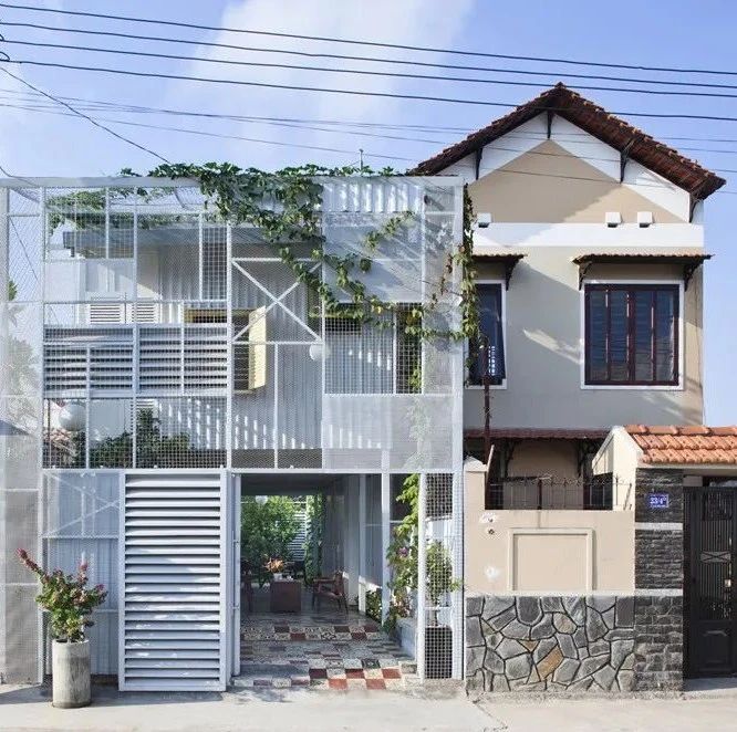住鐵皮屋也能很浪漫：這家美呆了！