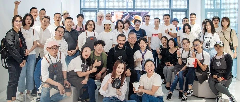 月日，我們經(jīng)歷了分鐘的失明。
