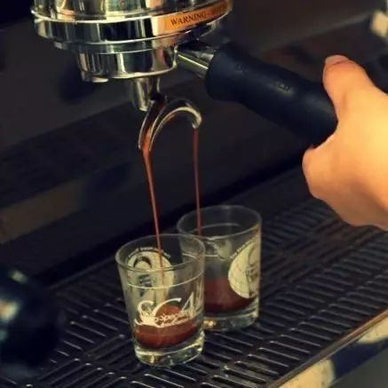 Barista專業(yè)沖煮技術(shù) | Espresso制作步驟中的小細(xì)節(jié)