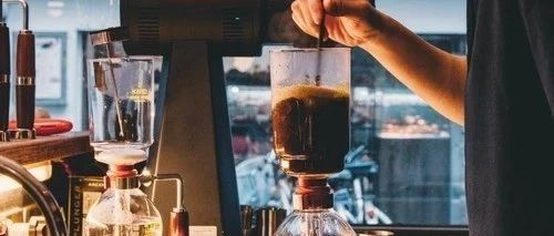 堅(jiān)持虹吸出品三十幾年：為有情懷的咖啡店點(diǎn)贊！