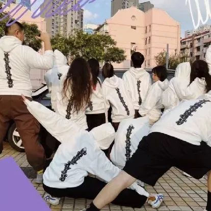 咖啡咋這么愛潮牌？