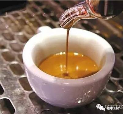 【拉花問答】espresso油脂已經散了，后果很嚴重！直接影響圖案的對比度