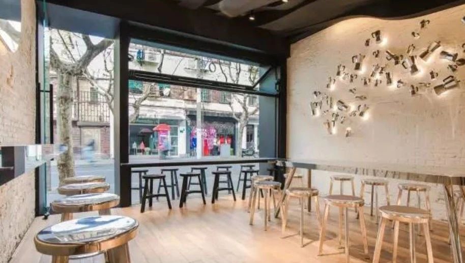 覓館：FUMI｜那家墻上掛滿摩卡壺的咖啡店，我總算找到了