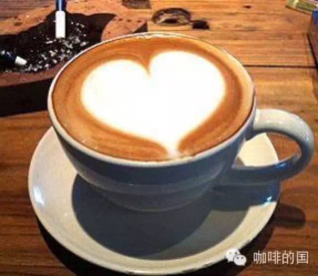 簡(jiǎn)析咖啡奶泡·奶油·拉花技巧