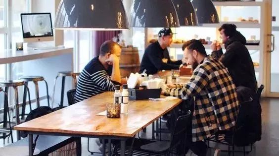 這家咖啡店“自愿付費制”出奇效，但不是誰都能做到