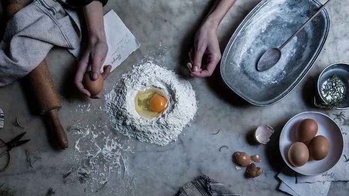 最強(qiáng)科普：蛋糕怎么保存？不止蛋糕， 種糕點(diǎn)、原料保存大法來了…