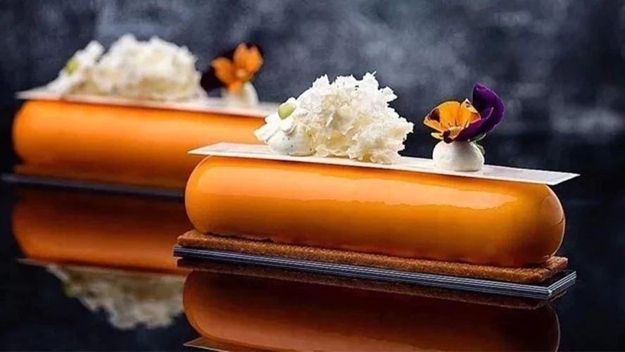 別人家都在這樣做西點(diǎn)？+款創(chuàng)意作品看國外大咖經(jīng)典造型+裝飾……